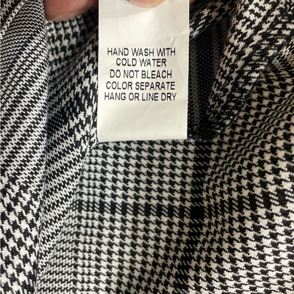 Honey Punch Off the Shoulders Houndstooth Mini Dress with Back Lace-Up NWT - Picture 11 of 11